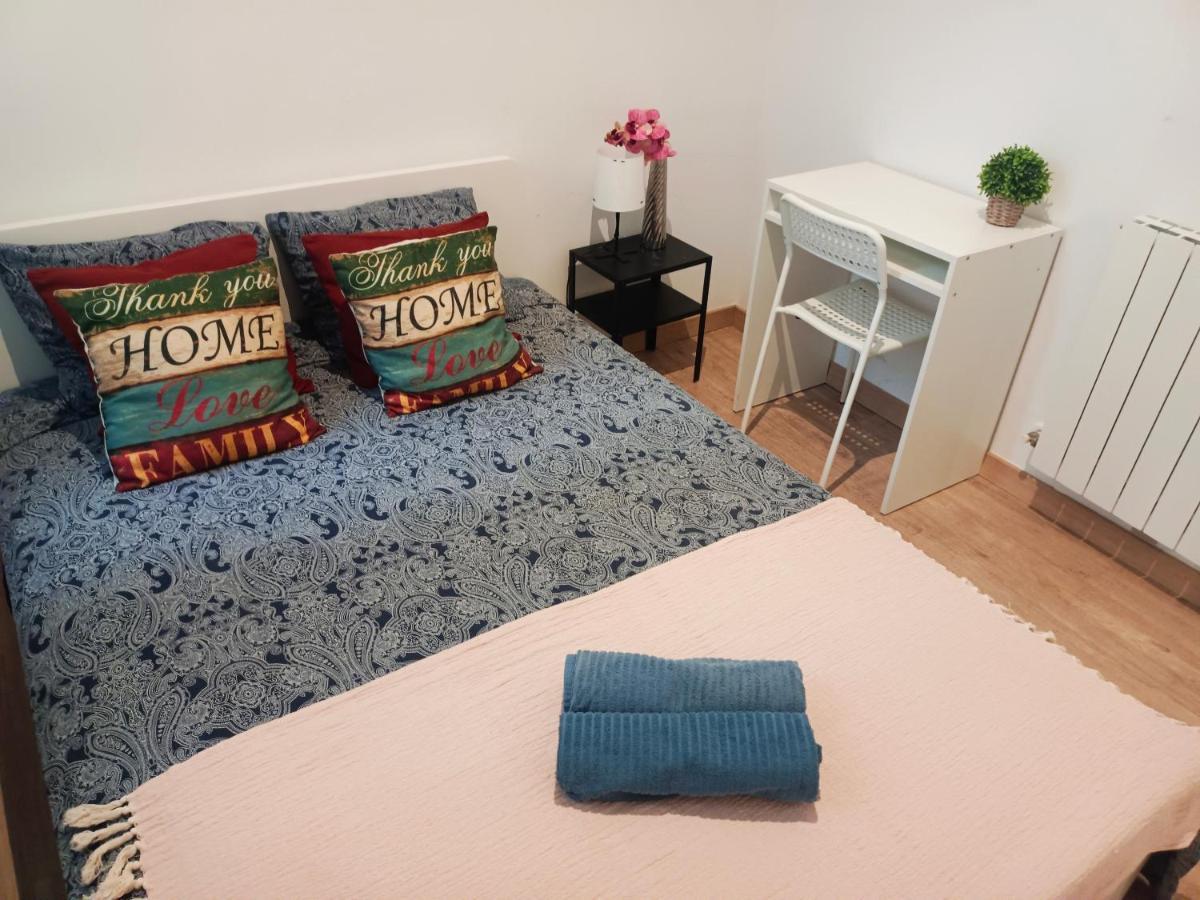 Private Rooms In Born บาร์เซโลนา ภายนอก รูปภาพ